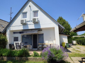 Aranyharmat Apartman, Balatonlelle